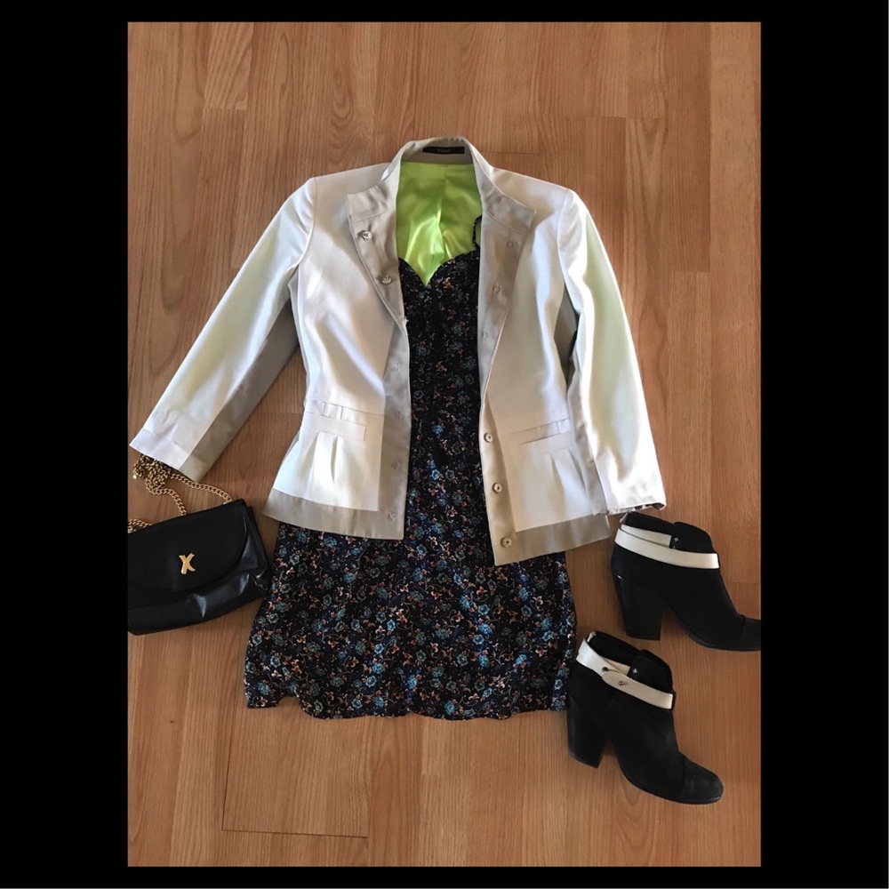 TAHARI BLAZER